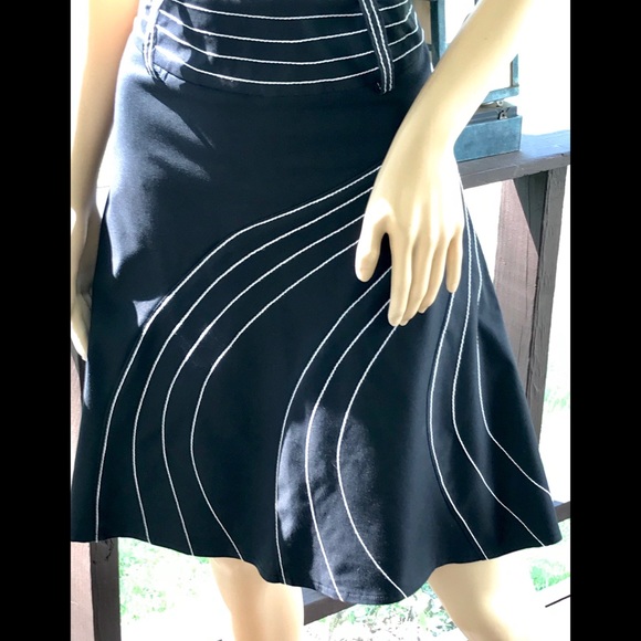 ▪️NANETTE LEPORE▪️Embroidered Cotton Blend Black & White A-Line Skirt - Picture 3 of 6